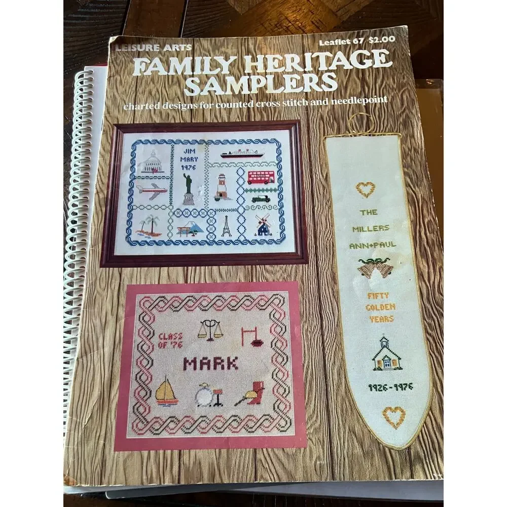 Lot of 8 Cross Stitch & Needlework Pattern‎ Books Christmas Samplers Sweaters